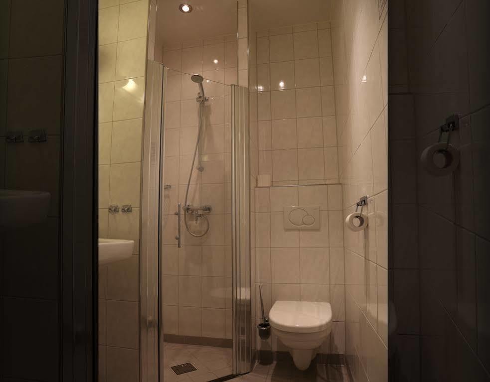 Hotel Rozenburg Экстерьер фото